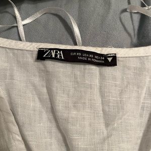 Zara white long sleeve super cute top! XS